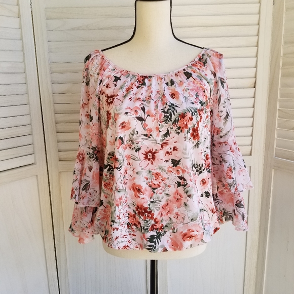 PerSeption Concept Tops - Perception Concept Pink Floral Blouse. Size small